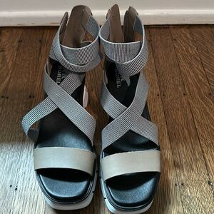 Sorel Joanie III sport strap sandals